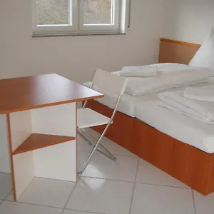 https://pension-alex.frankfurtammainhotels.com